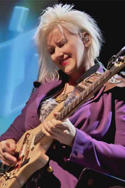 Jennifer Batten