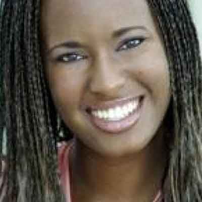 Nayanna Holley