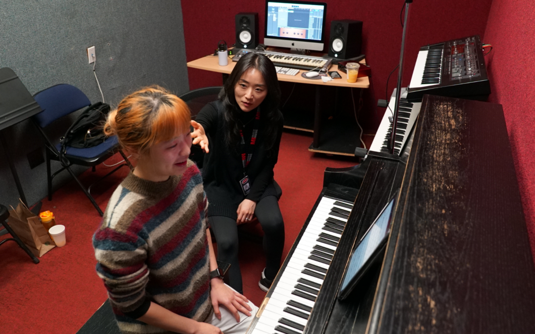 look in a music school